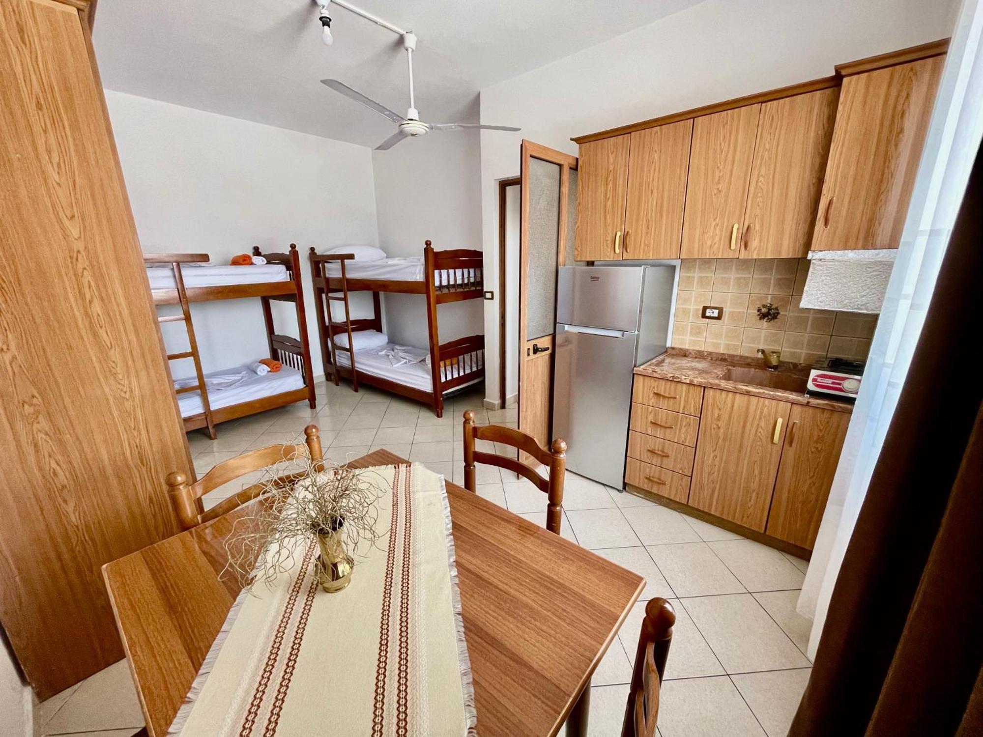 Xhou'S Home Shkoder Bagian luar foto
