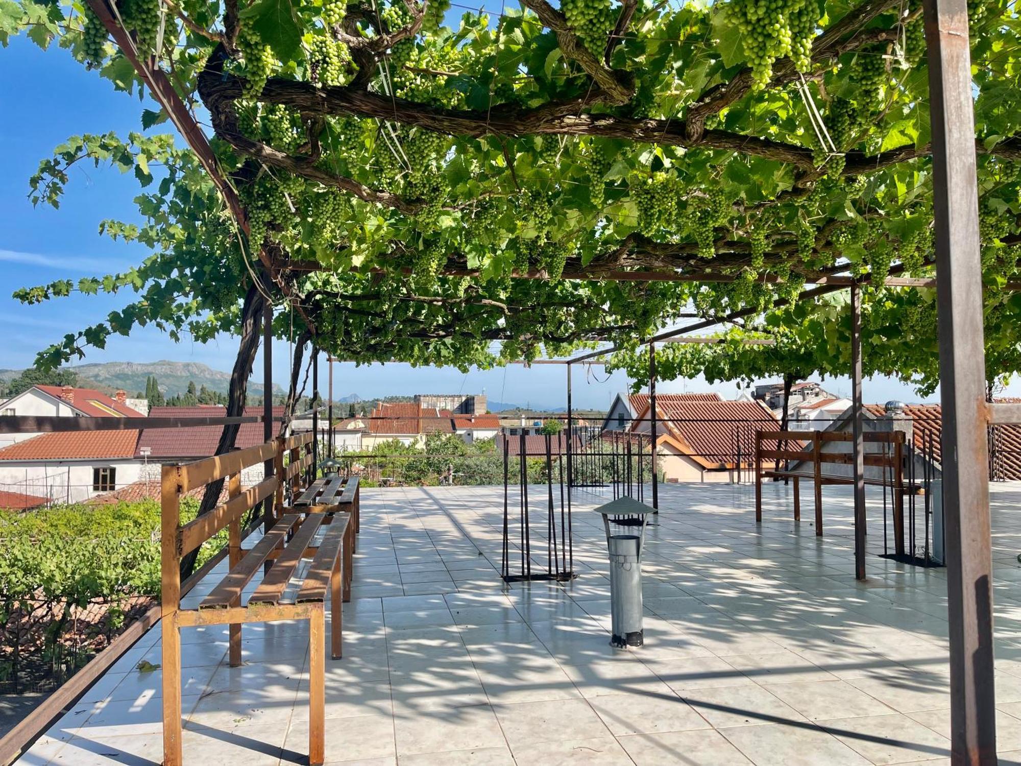 Xhou'S Home Shkoder Bagian luar foto